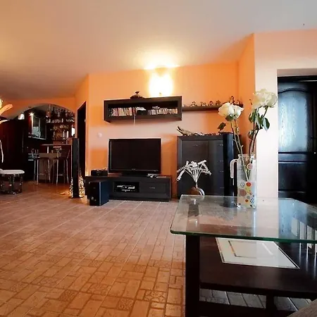 Appartamento Delux 2Bdr Apartments Regina Fashion In Nicky House, Balchik
