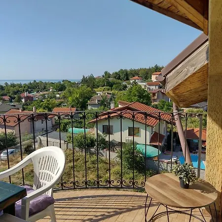 Delux 2Bdr Apartments Regina Fashion In Nicky House, Balchik *
