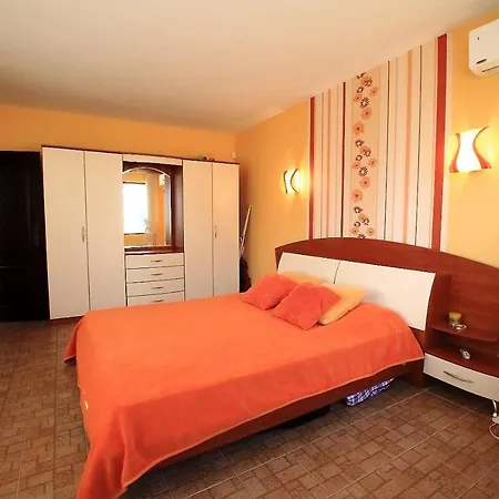 Delux 2Bdr Apartments Regina Fashion In Nicky House, Balchik Apartament *