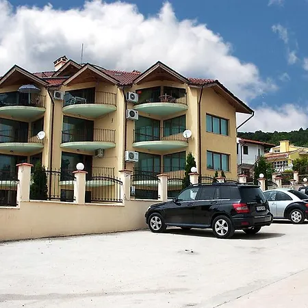 Delux 2Bdr Apartments Regina Fashion In Nicky House, Balchik Apartament