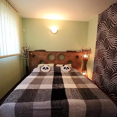 Delux 2Bdr Apartments Regina Fashion In Nicky House, Balchik Apartament Bałczik