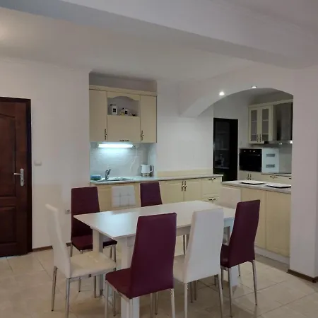 Delux 2Bdr Apartments Regina Fashion In Nicky House, Balchik Apartament