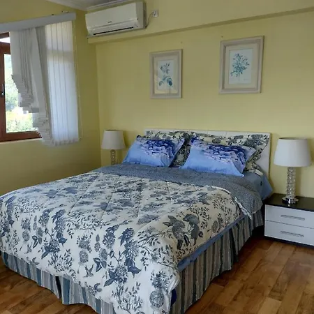 Delux 2Bdr Apartments Regina Fashion In Nicky House, Balchik Apartament *