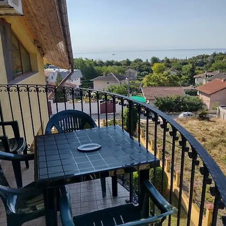 Delux 2Bdr Apartments Regina Fashion In Nicky House, Balchik