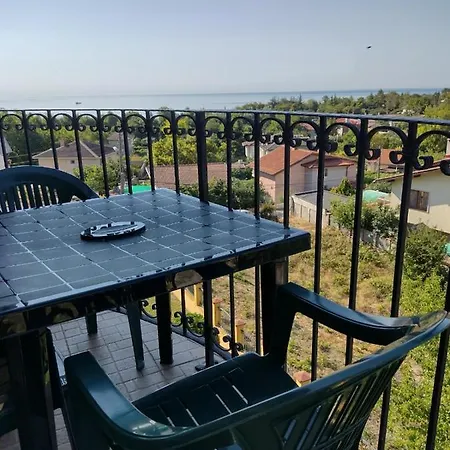 Delux 2Bdr Apartments Regina Fashion In Nicky House, Balchik Apartament *