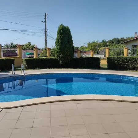 Delux 2Bdr Apartments Regina Fashion In Nicky House, Balchik *