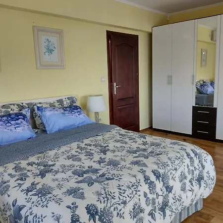 Delux 2Bdr Apartments Regina Fashion In Nicky House, Balchik Bałczik